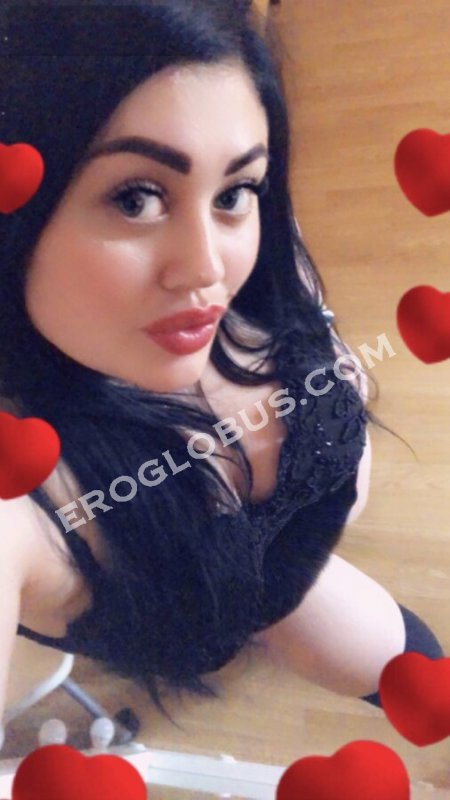 Александра, 32