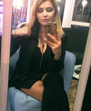 Ксения, 27